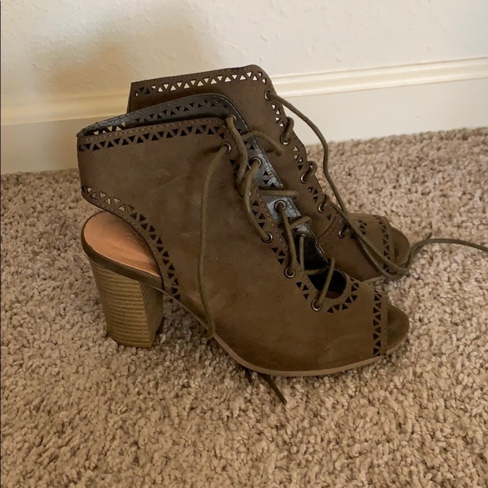 Cute shoes.